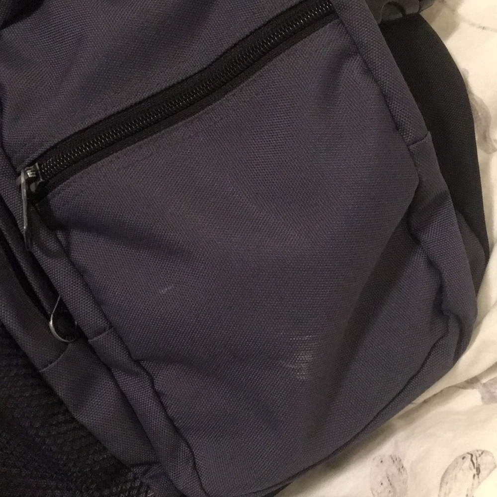 Backpack - Picture 3 of 5